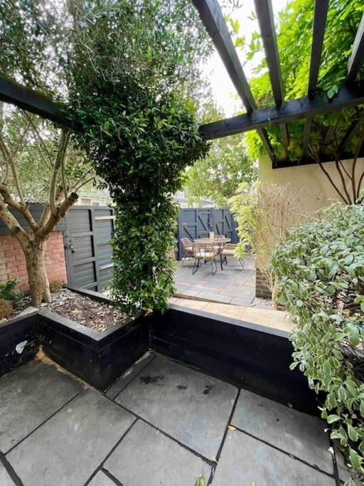 Private Garden Oasis In Central Bristol Luaran gambar